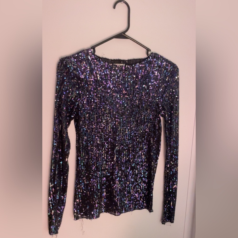 Women’s sequin top